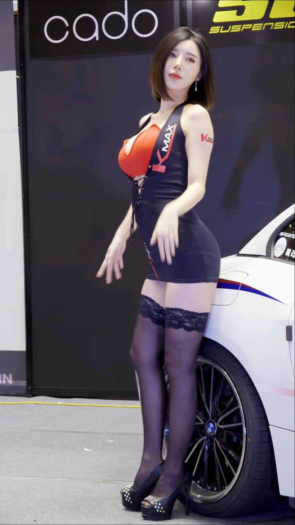 车膜依依人体艺术